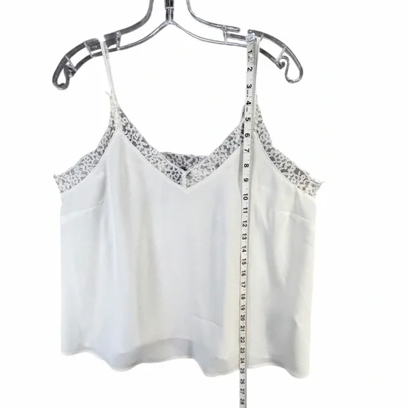 Halogen Lace Trim Cami Top Womens L‎ White Lace Trim Feminine Flirty Coquette - Picture 7 of 11